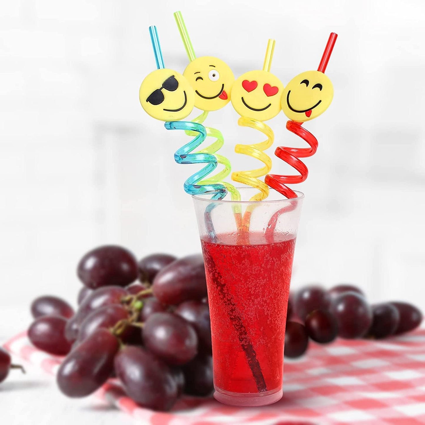 Smiley Face Straw 4 Pcs, BPA Free Drinking Straw for Milkshakes, Soft Drink, Juice